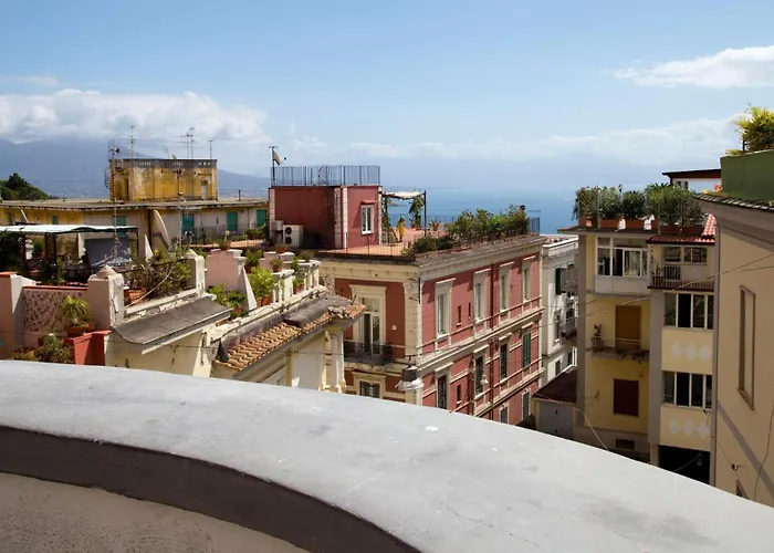 Tu Casa: Picturesque Guest House Napoli